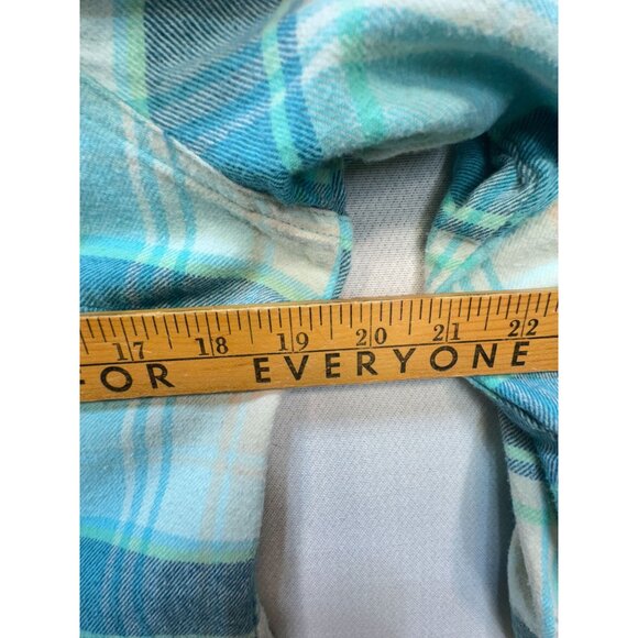 Legendary Whitetails Women’s Button Down Flannel Shirt Size MD Blue White Plaid - Picture 8 of 12